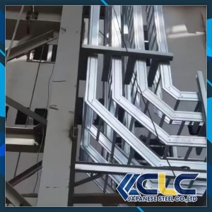 Máng cáp nhà xưởng nên dùng loại nào? Góc nhìn thực tế từ công trình tại Việt Nam